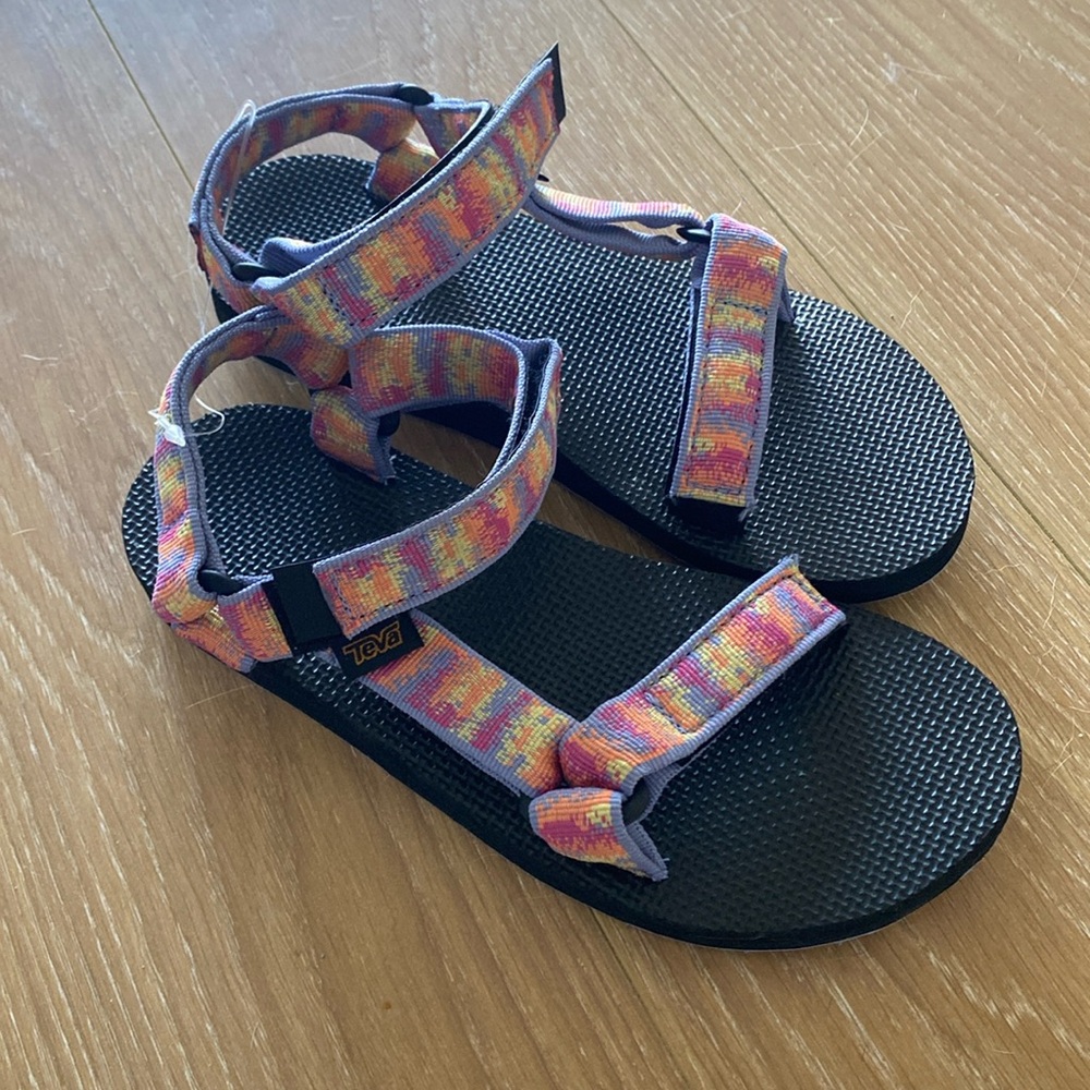 Teva’s Original Universal Sandals ✨NEW✨